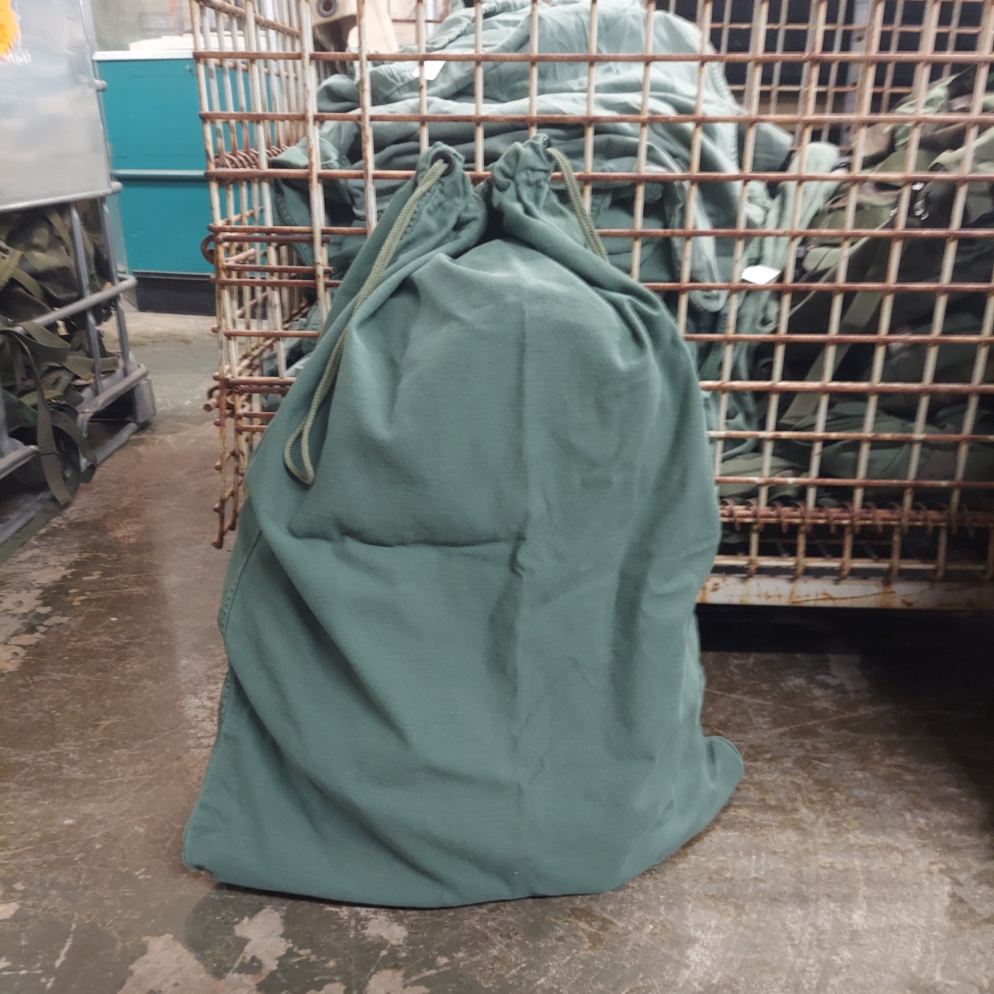 U.S. G.I. Military Laundry Bag OD – The Command Bunker